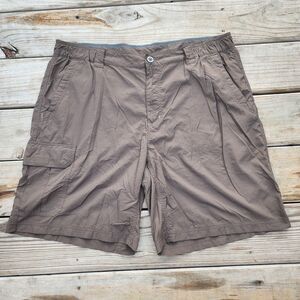 Columbia Mens Brown Nylon Shorts Size XL 9L Omni Shade Belt Mesh Lined Fish Swim